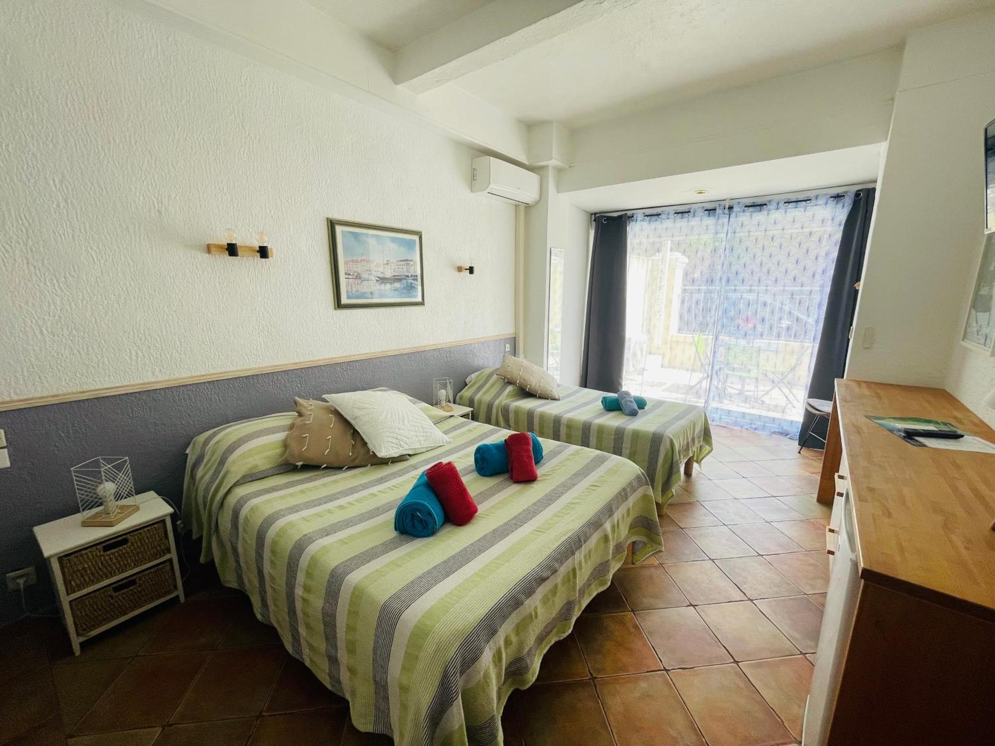 Hotel L'Escale Au Soleil 圣艾格夫 外观 照片