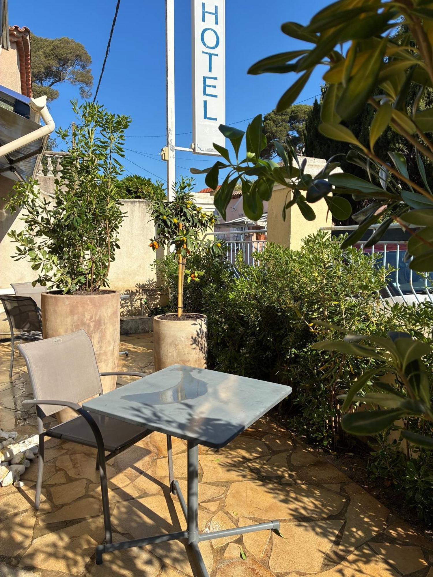 Hotel L'Escale Au Soleil 圣艾格夫 外观 照片