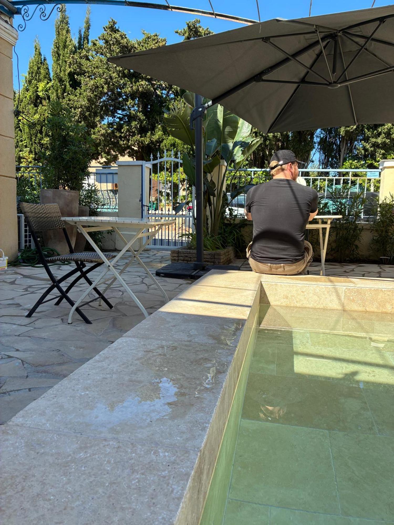 Hotel L'Escale Au Soleil 圣艾格夫 外观 照片