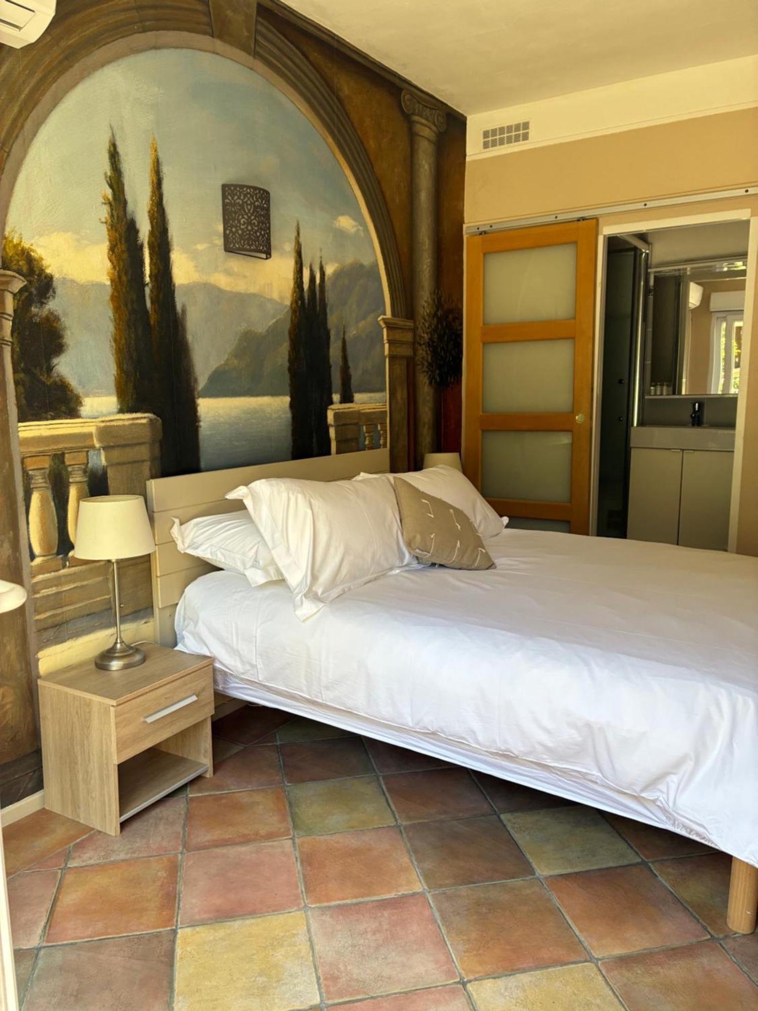 Hotel L'Escale Au Soleil 圣艾格夫 外观 照片