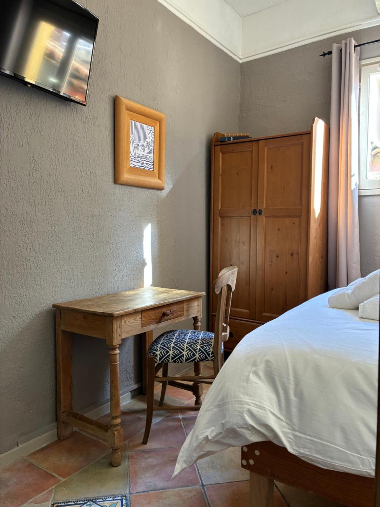 Hotel L'Escale Au Soleil 圣艾格夫 外观 照片